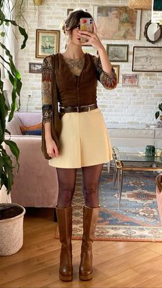 Cute Casual Outfits College, Current Fashion Trends Casual, Charleston Outfits September, Nyc 2024 Fashion, Dressed Up Tshirt Outfits, Earthy Professional Outfits, Fall Maximalist Outfit, Winter Fashion Trends 2024, Cute Nyc Outfits