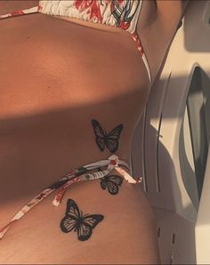 Pelvic Tattoos, 42 Tattoo, Tato Minimal, Hip Thigh Tattoos, Hip Tattoos Women, Tattoo Simple, Pretty Tattoos For Women, Simple Tattoo