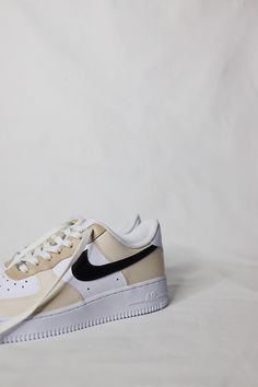 Step out in style with our custom AF1 Low earth tones painted sneakers! Each pair is uniquely personalized with earthy tones like beige, cream, and brown, complementing your every step with a touch of natural elegance. Hand/spray painted earth tones design. Resistant clear coat (protected against cracks and scratches). Custom made-to-order sneaker. Brand new 100% authentic Nike AF1 Low with box! Free shipping within the US territory! Need a different color? Let us know which color you're looking Cream Custom Sneakers With Contrast Sole, Custom Cream Sneakers With Contrast Sole, Custom Cream Sneakers With Contrast Sole And Round Toe, Custom Beige Leather Sneakers With Gum Sole, Beige Leather Custom Sneakers With Gum Sole, Custom Cream Leather Sneakers With Gum Sole, Cream Leather Custom Sneakers With Gum Sole, Beige Custom Sneakers With Gum Sole And Round Toe, Beige Low-top Custom Sneakers With Speckled Midsole