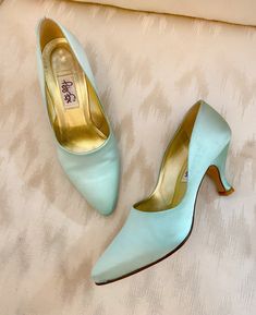 Peter Fox Mint Green Silk Satin Heels With Asymmetrical Design  So beautiful!  Sold in original box.  Style: Vera Original price marked on box: $220  Box says color is White Satin but these were dyed a gorgeous mint green (or box got switched).  Marked size 8 Fit: 7.5-8  Made in Italy. Condition: Very Good Vintage Condition.  With original box. All sales are final. Thank you for shopping small + sustainable 💚 Mint Green Heels, Peter Fox, Dress With Corset, Green Heels, Fashion Drawing Dresses, Satin Heels, Star Dress, Asymmetrical Design, Green Silk