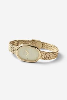 Shop BREDA Jane Tethered Mesh Bracelet Analog Quartz Watch at Urban Outfitters today. Discover more selections just like this online or in-store. Shop your favorite brands and sign up for UO Rewards to receive 10% off your next purchase! Gold Watches Women, Gold Champagne, Jewelry Clasps, Mesh Bracelet, Classy Jewelry, Jewelry Lookbook, Jewelry Inspo, Dream Jewelry, Pretty Jewellery