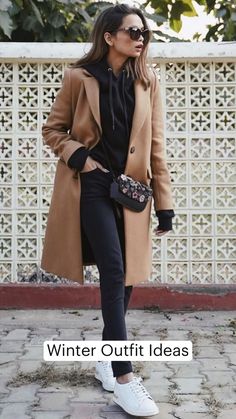 Trent Coat, Mantel Outfit, Nyc Winter Outfits, Outfit Ideas Winter, Winter Coat Outfits, Ny Outfits, New York Outfits, Simple Fall Outfits