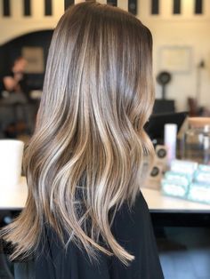 Pinterest Hair, Brown Blonde Hair, Long Blonde, Long Blonde Hair, Hair Envy, Brown Hair Colors, Hair Skin, Ombre Hair