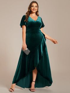 Velvet Plus Size Dress, Plus Size Evening Gown Special Occasions, Elegant Velvet V-neck Dress, Plus Size Green Velvet Dress, Velvet Dresses, Velvet V-neck Midi Dress For Evening, Luxury Velvet V-neck Dress For Women, Elegant Velvet V-neck Maxi Dress, Velvet Evening Dress