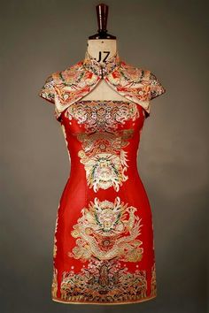 Cheongsam Design, Chinese Style Dress, Concept Clothing, Paparazzi Photos, Qipao Dress, Cheongsam Dress, Asian Outfits, Fantasy Dress, Japanese Outfits