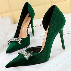 Rhinestone Women Heels Spring New Suede Women Pumps Pointed High Heels Stilettos Ladies Shoes Large Size 43 Luxury Party Shoes Origin: Mainland China Upper Material: flock Toe Shape: Pointed toe With Platforms: No Heel Height: Super High (8cm-up) Heel Type: Thin Heels Pump Type: Basic Style: Fashion Fashion Element: Shallow Season: Spring/Autumn Outsole Material: Rubber is_handmade: Yes Pattern Type: Solid Insole Material: PU Occasion: Party Model Number: 3256806159471040 Gender: WOMEN Fit: Fits true to size, take your normal size Lining Material: PU Closure Type: Slip-On Item Type: Pumps Bridal Pumps, Party High Heels, Dr Shoes, Velvet Pumps, Velvet Heels, Wedding Shoes Heels, Super High Heels, Pink Sandals, Pointed Heels