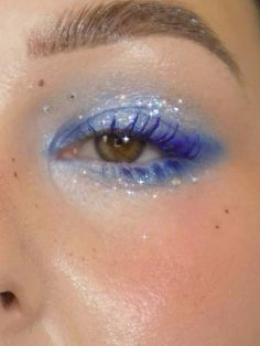 I would like to try thissss Under Eye Makeup Eyeshadow, Unique Makeup Looks, 4th Of July Makeup, Funky Makeup, Maquillage On Fleek, Concert Makeup, Mekap Mata, Drag Make-up, Swag Makeup