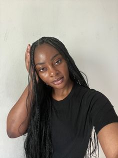 #fashion #blackhairstyles #protectivestyles Boho Braids With Straight Hair, Straight Boho Braids, Straight Knotless Braids, 90s Braids, Small Box Braids Hairstyles, Small Knotless Braids, Hairstyles Pictures, Short Box Braids