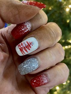 Christmas Vacation Nails, Island Nails, December Nails, Tropical Christmas, Vacation Nails, Christmas Vacation, Mani Pedi