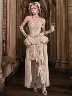 Vienna Core, Corset Top And Skirt Outfit, Period Pieces, Boned Bodice, Floral Corset, Nice Outfits, High Low Skirt, Fairy Fashion, Skirt Fits