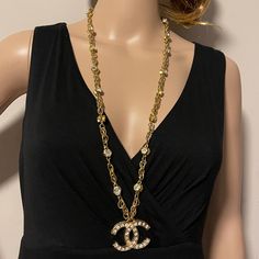 Authentic Chanel Cc Logo Vintage Long Necklace Condition: Very Good Stamped: Chanel Letter Dimensions Charm Width : 1-3/4 Inches (4.5cm) Chain Length : 32-1/2 Inches (82cm) Weight 106g Comes With Chanel Paper Shopping Bag Sku 970/20/36 Chanel Letter, Jewelry Chanel, Logo Vintage, Chanel Jewelry, Cc Logo, Vintage Logo, Chain Lengths, Chain Length, Paper Shopping Bag