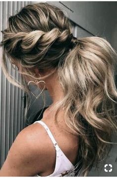 Tail Hairstyle, Pony Hairstyles, Prom Hair Updo, Blonde Box Braids, Clip In Ponytail, Half Updo, Long Blonde, Trending Hairstyles