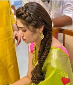 Bred Hairstyles Indian, Braids For Saree, Traditional Saree Look For Pooja, Braided Hairstyles For Saree, Side Braid Hairstyles Indian, Traditional Hairstyles Indian, Indian Traditional Hairstyles, Traditional Hairstyle For Saree, Desi Hairstyles