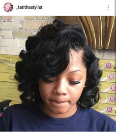 IG: @tatithastylist Quick Weave Hairstyles, Medium Curly Hair Styles, Penteado Cabelo Curto, My Nails, Looks Style