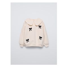 Long sleeve sweatshirt with bib collar. Bow appliqués at front. Buttoned teardrop closure at back. Collar Sweatshirt, Zara Sweatshirt, Joggers Shoes, Bib Collar, Collared Sweatshirt, Long Sleeve Sweatshirt, Pan Collar, Peter Pan Collar, Trouser Jeans