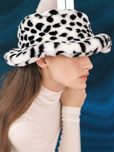 Composition : ACRYLIC80% and POLYESTER20%Country of Origin : KOREA Derby Hats, Black Dots, Derby, Accessories Hats, Composition, Women Accessories, The Originals, Hats, Black