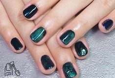 15 Ide Nail Art Simple Elegant yang Bisa Kamu Coba BukaReview Nail Art Simple Elegant, Simple Cat Eye, Nail Art Simple, Search Pins, Extension Designs, Art Simple, Nail Extensions, Simple Elegant, Cat Pin