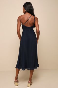 Swoon-worthy style is easy to achieve this season when you have the Lulus Wondrous Muse Navy Blue Pleated One-Shoulder Midi Dress in your wardrobe! Lightweight, pleated chiffon shapes this gorgeous dress that features a princess-seamed bodice, a trendy one-shoulder neckline, and dual adjustable spaghetti straps. The high, fitted waist tops a breezy A-line skirt that falls to an elegant midi hem. Hidden back zipper/clasp. Fit: This garment fits true to size. Length: Mid-calf length. Size medium m Broken Zipper, One Shoulder Midi Dress, Lulu Fashion, Dress Pleated, Chiffon Midi Dress, Pleated Chiffon, Adhesive Bra, A Line Skirt, Gorgeous Dresses