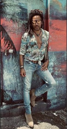 Boho Mens Fashion, Male Hippie Outfits, Boho Outfits Men, Mens Boho Fashion, Hippie Fashion Men, Lenny Kravitz Style, Hippie Outfits Men, Hippie Style Men, Bohemian Outfit Men