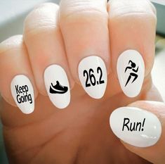 Graduation Nail Art, Graduation Nail Designs, Diy Mermaid, Natural Nail Designs, Graduation Nails