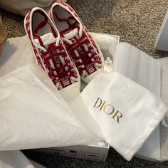 Used Authentic Size 35 Box And All Original Packaging Included Serious Buyers Only Oblique Embroid Dior Sneakers, Dior Shoes, Womens Shoes Sneakers, Shoes Sneakers, Dior, Size 6, Packaging, Women Shoes, Cream