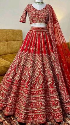 Red Bridal Lehangas, Indian Bridal Outfits Red Lehenga Choli, Prom Dresses Fairytale, Weddings Vibes, Wedding Lehangas, Wedding Outfit Indian, Wedding Dress Ethereal, Indian Doctor