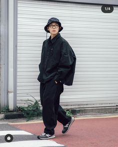 Japanese Minimalist Fashion Men, Japan Fashion Street Men, Japanese Outfits Street Style, Americana Fashion Men, Japan Fashion Street, Minimalist Fashion Men