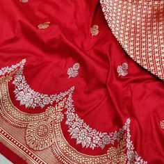 Pure katan silk Handwoven Banarasi saree Land Scaping, Daman Design, Engagement Mehndi, Jacquard Saree, Banarasi Brocade, Brocade Saree, Kora Silk Sarees, Banarsi Saree, Design Pattern Art