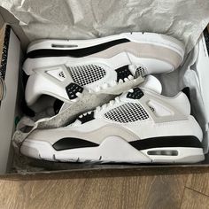 Jordan 4 Retro Miliatary Black Size 15 Ds! Jordan 4’s, Pretty Sneakers, Sneaker Outfits, Jordan 4s, Pretty Shoes Sneakers, Jordan Shoes Retro, All Nike Shoes, Shoes Outfit Fashion, Cute Nike Shoes