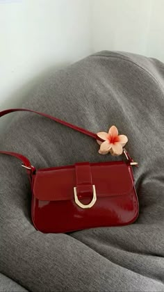 Flower Claw Clip, Off Quotes, Purse Decorations, Bag Flower, Patterns Wallpaper, Feed Insta, What A Girl Wants, Aesthetic Tiktok