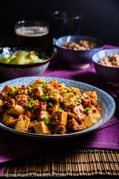 This recipe teach you a easy way to cook authentic mapo tofu that tastes like the one you have in a Chinese restaurant. Mapo Tofu Recipe Easy, Mapo Tofu Recipe, Asian Dinner Recipes, Asian Dinners, Slow Cooker Chili, Asian Inspired Recipes