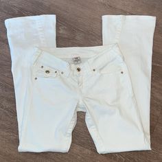 - Ivory/White - Gold Tone Hardware With Gold Crystal Buttons - Style # W962g04vp - Cut # 602987 - 96% Cotton, 2% Spandex - Size 28 - Made In Usa - P.S. Light Marks On The Bottom (Please See Last Photo) - Pre-Loved, In Excellent Condition Ivory White Color, Crystal Buttons, Flare Leg Jeans, True Religion Jeans, Gold Crystal, Ivory White, True Religion, Flare Jeans, Leg Jeans