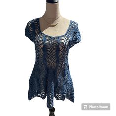 New Crochet Blue Top With Handkerchief Bottom Style One Size Have Stretch. New Without Tags Spaghetti Strap Crop Top, Oversized Shirt Dress, Lace Bustier, Eddie Bauer Women, Blue Crop Tops, Tie Front Blouse, Striped Crop Top, Fall Sweatshirt, Pink Tshirt