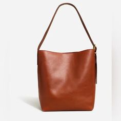 Madewell | Bags | Madewell The Essential Bucket Tote New | Poshmark Madewell Leather Bag, Madewell Purse, Madewell Tote, Card Case Wallet, Brown Tote, Crossbody Tote Bag