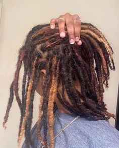 Skunk Hair Dye On Locs, Dreadlock Dye Ideas For Black Women, Skunk Dyed Locs, Loc Hair Colors, Peekaboo Hair Color Locs, Died Dread Locks