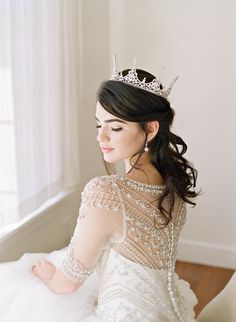 Radiating an Old World feel, the Charmaine bridal crown is the perfect piece for a fairytale wedding | wedding, wedding hair accessories, wedding hair, bridal hair styles, bridal hair accessories, bridal outfits, half up half down hair bridal, half updo wedding hair, tiara hairstyles, hairstyles for brides, hairstyles for medium length hair wedding, bridal tiara, bridal crown, bridal headpieces, luxury bridal hair,maximalist wedding, fairytale wedding #2023wedding #bridaltiara #royalwedding Classic Romantic Style, Crystal Wedding Crown, Bridal Crown Tiara, Crystal Crown Wedding, Logam Mulia, Beautiful Tiaras, Crown Tiara, Gown Photos, Bridal Show