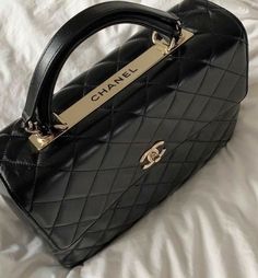 Tas Lv, Sacs Tote Bags, Moda Chanel, Mode Chanel, Outfit Trends