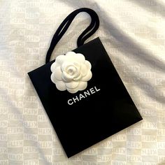 From Chanel Boutique Elegant Flower Shaped Shoulder Bag For Daily Use, Elegant Flower-shaped Shoulder Bag For Daily Use, White Flower Shoulder Bag For Shopping, White Flower-shaped Shoulder Bag For Shopping, Elegant Flower Shoulder Bag For Everyday Use, Elegant Flower-shaped Shoulder Bag For Everyday Use, Elegant Flower Shaped Shoulder Bag For Everyday Use, Camelia Flower, Chanel Maxi