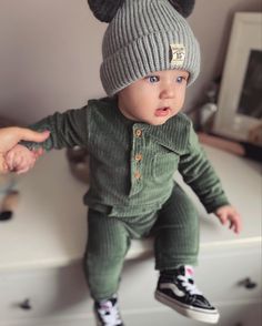 3 Month Old Outfits Boys, Baby Boy Outfits 0-3 Months, 6 Month Boy Outfits, Baby Boy Skater Style, Baby Boys Outfit Ideas, Winter Baby Boy Outfits, 3-6 Month Baby Boy Clothes, Baby Winter Outfits Boy, Spring Baby Boy Outfits