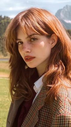 Red Hair Brown Eyes, Ginger Hair Color, Auburn Hair, Hair Stylist Life, Aesthetic Hair, Hairstyles With Bangs, Summer Hairstyles