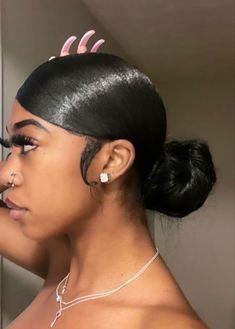 Slicked Back Ponytail, Natural Hair Bun Styles, Slick Back, Natural Hair Styles Easy, Slick Hairstyles, Hair Ponytail Styles, Hair Laid, Sleek Ponytail