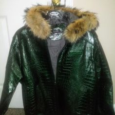 Snake Skin Leather Pattern Designer Green Winter Outerwear, Luxury Green Outerwear For Fall, Luxury Green Fall Outerwear, Pelle Pelle Jackets, Leather Pattern, Green Jacket, Snake Skin, Mens Jackets, Jackets & Coats