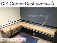 the corner of a room is shown with measurements