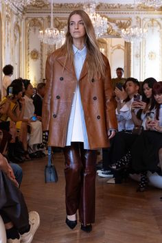 Marni RTW Spring 2024 [PHOTOS] – WWD 2024 Runway, Brown Leather Coat, Ladylike Style, Moda Paris, October 23, Fashion Styling, Fashion Spring, Spring 2024, Fall 2024