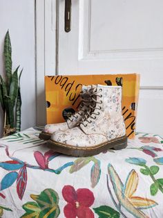 Doc Martens Boots 1460 Goldilocks Floral  size: UK 4/US 6 Great condition, with box, check photo ! Free shipping when you buy 2 items and more 🚚 Bridal Doc Martens, Wedding Dr Martens, Wedding Doc Martens, Painted Doc Martens, Lesbian Shoes, Floral Doc Martens, Doc Martens Boots, Womens Booties, Wedding Dr