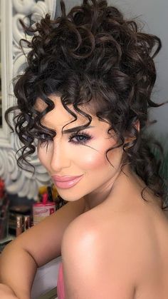 High Curly Updo, Mexican Hairstyles, Easy Updos For Long Hair, Face Shape Hairstyles, Hair Cute