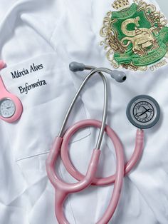 Nurse Pink Stethoscope Aesthetic, Pink Doctor Aesthetic, Pink Medical Aesthetic, Pink Nurse Aesthetic, Pink Doctor, Pink Stethoscope, Nurse Hairstyles