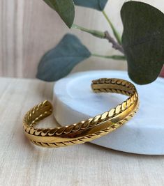 18k Gold plating Leaf Bracelet, Dainty Leaf Bracelet, Layering Bracelet, Minimalist Bracelet, Gift for Her, Gold Filled, Everyday Bracelet ✦ DETAILS ✦ * Materials: Stainless steel  and 18k gold plating ,it is more resistant to everyday wear.  * 100% hypoallergenic. * Tarnish resistant. Won't turn your skin green! * Hand made jewellery  Purchase any 3 items and get 1 (the 4th, of your choice) for FREE. Please send us a screenshot message of which item you would like for the free item after you ma Gold Cuff Bracelet With Adjustable Chain As Gift, Gold Metal Bangle Braided Bracelet, Gold Metal Braided Bangle Bracelet, Gold Bangle With Adjustable Chain As A Gift, Gold Braided Bracelet With Adjustable Chain As A Gift, Gold Metal Braided Bracelet, Gold Stainless Steel Cuff Bracelet As Gift, Gold Stainless Steel Cuff Bracelet For Gift, Gold Stainless Steel Cuff Bracelet Gift