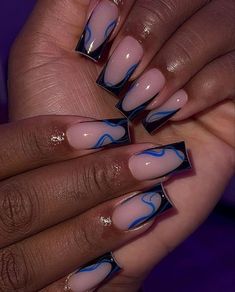 Unusual Nail Designs, Nail Colors And Designs, Winter Nail Art Designs, Black French Tip, Cartoons Movies