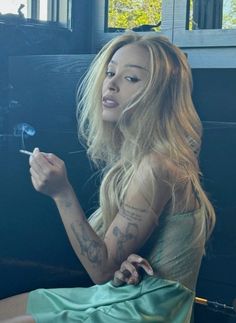 Doja Cat Blonde Hair, Celebrity Photography, Black Women Makeup, New Photos, Messy Hairstyles